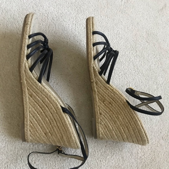 Shoes - Picture 5 of 15